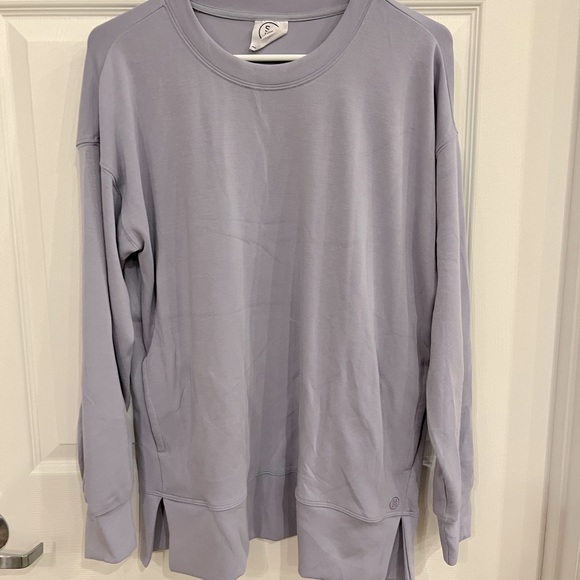 Lavender crewneck - Picture 1 of 5